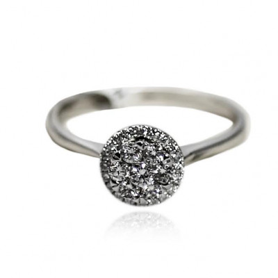 White Gold Engagement Ring With Brilliant Cut Diamonds