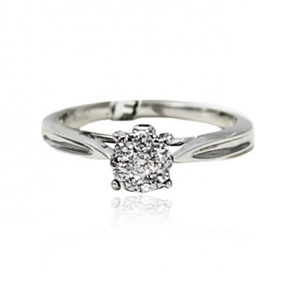 White Gold Engagement Ring With Brilliant Cut Diamonds