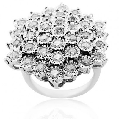 White Gold Flower Ring With Brilliant Cut Diamonds