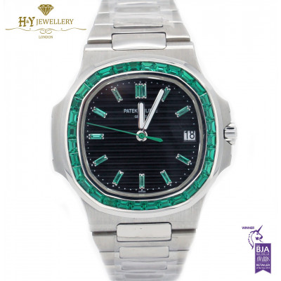 Patek Philippe Platinum Nautilus Design set with Emeralds  - ref 5711/113P-001