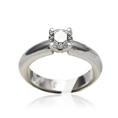 White Gold Solitaire Four Claw Diamond Engagment Ring 