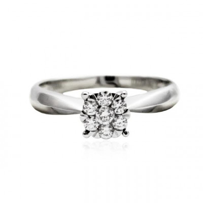 White Gold Engagement Ring With Brilliant Cut Diamonds