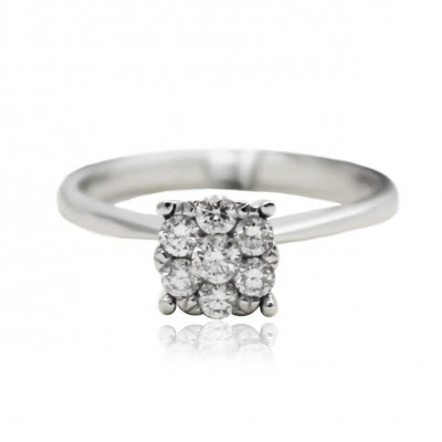 White Gold Engagement Ring With Brilliant Cut Diamonds