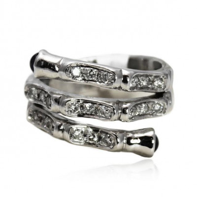 White Gold Ring With Brilliant Cut Diamonds