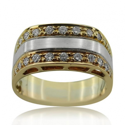 Yellow Gold Signet Ring With Diamonds