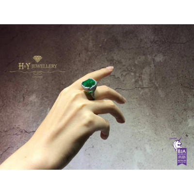 Vivid Green Emerald Ring - 19.96 ct