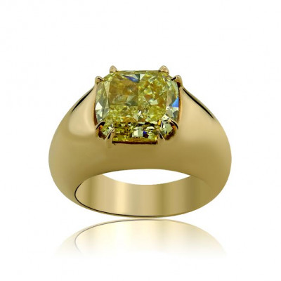 Rose Gold Ring With Cushion Cut Fancy Yellow Diamond