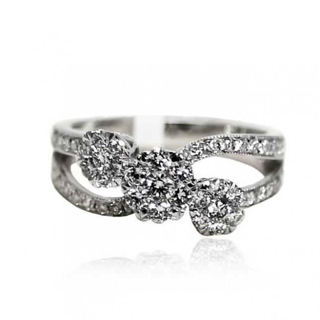 White Gold Infinity Ring With Brilliant Cut Diamonds