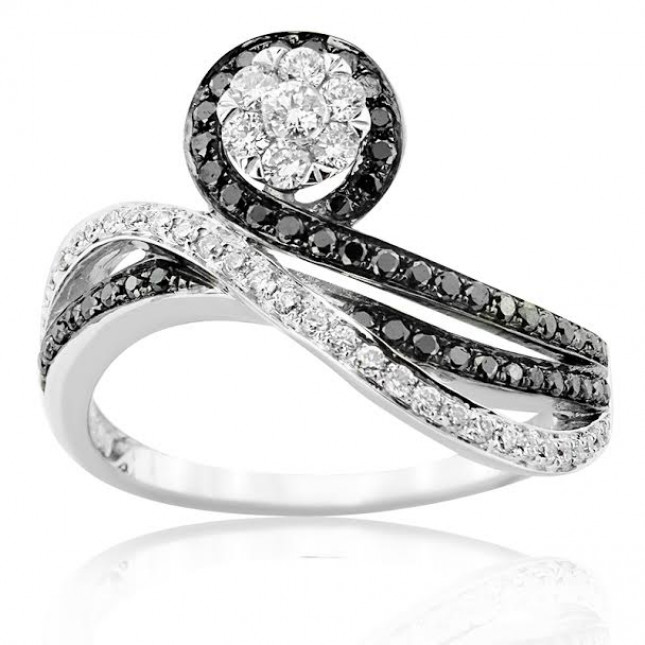 White Gold Ring With Brilliant Cut Diamonds