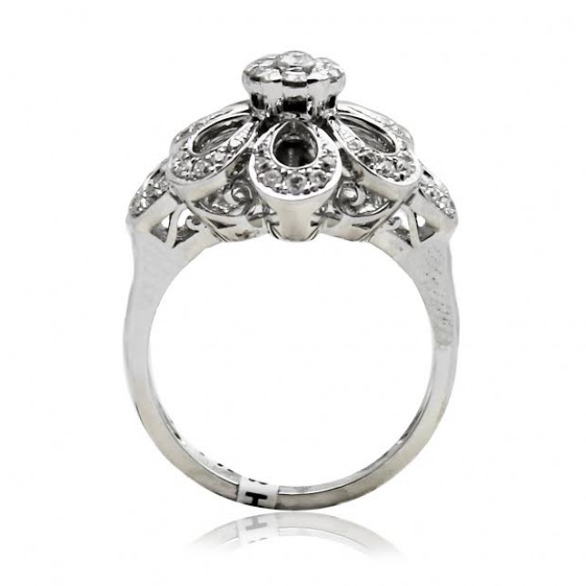 White Gold Engagement Ring With Brilliant Cut Diamonds