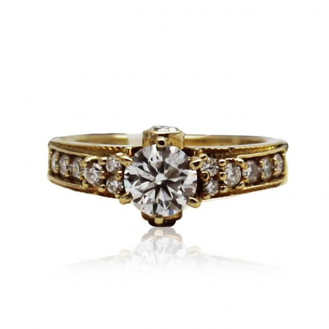 Yellow Gold Engagement Ring With Brilliant Cut Diamonds