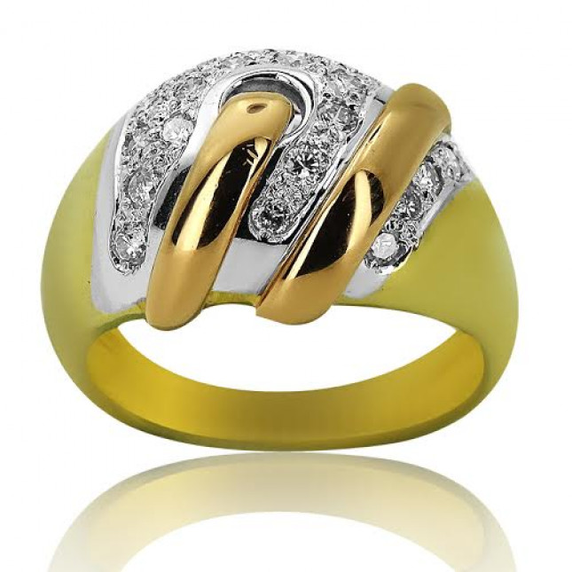 Two Tone Ring With Brilliant Cut Diamonds