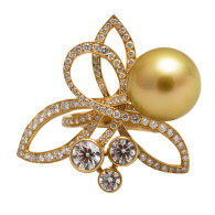 CHANEL Flower Pearl and Diamond Ring 