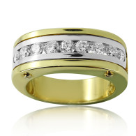 Men's Ring With Brilliant Cut Diamonds in yellow gold 