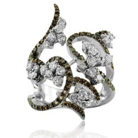 White Gold Curved Detailed Ring With Brilliant Cut Diamonds