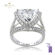 White Gold Trilliant Cut Engagement Ring D , SI1