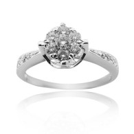 White Gold Engagement Ring With Brilliant Cut Diamonds