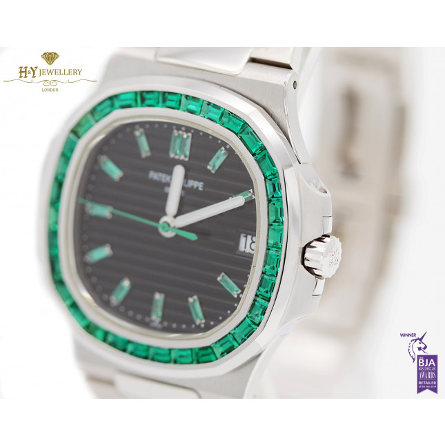 Patek Philippe Platinum Nautilus Design set with Emeralds - ref 5711 ...